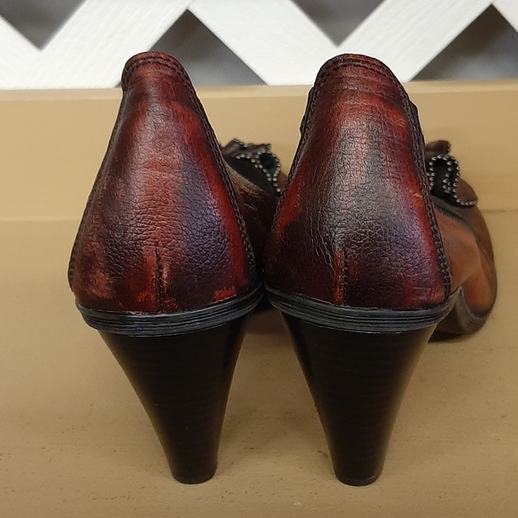 Hispanitas Leather Shoes - Picture 4 of 5